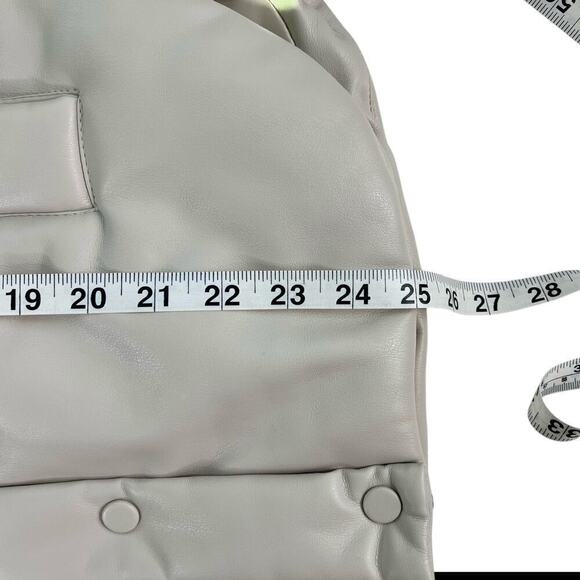 New Women’s BLANKNYC Vegan Leather Quilted Sherpa Vest Size S - Picture 9 of 9